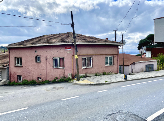 Sarıyer maden de 180 M2 Arsa içinde 2 katlı ve tek katlı müstakil bahçeli 